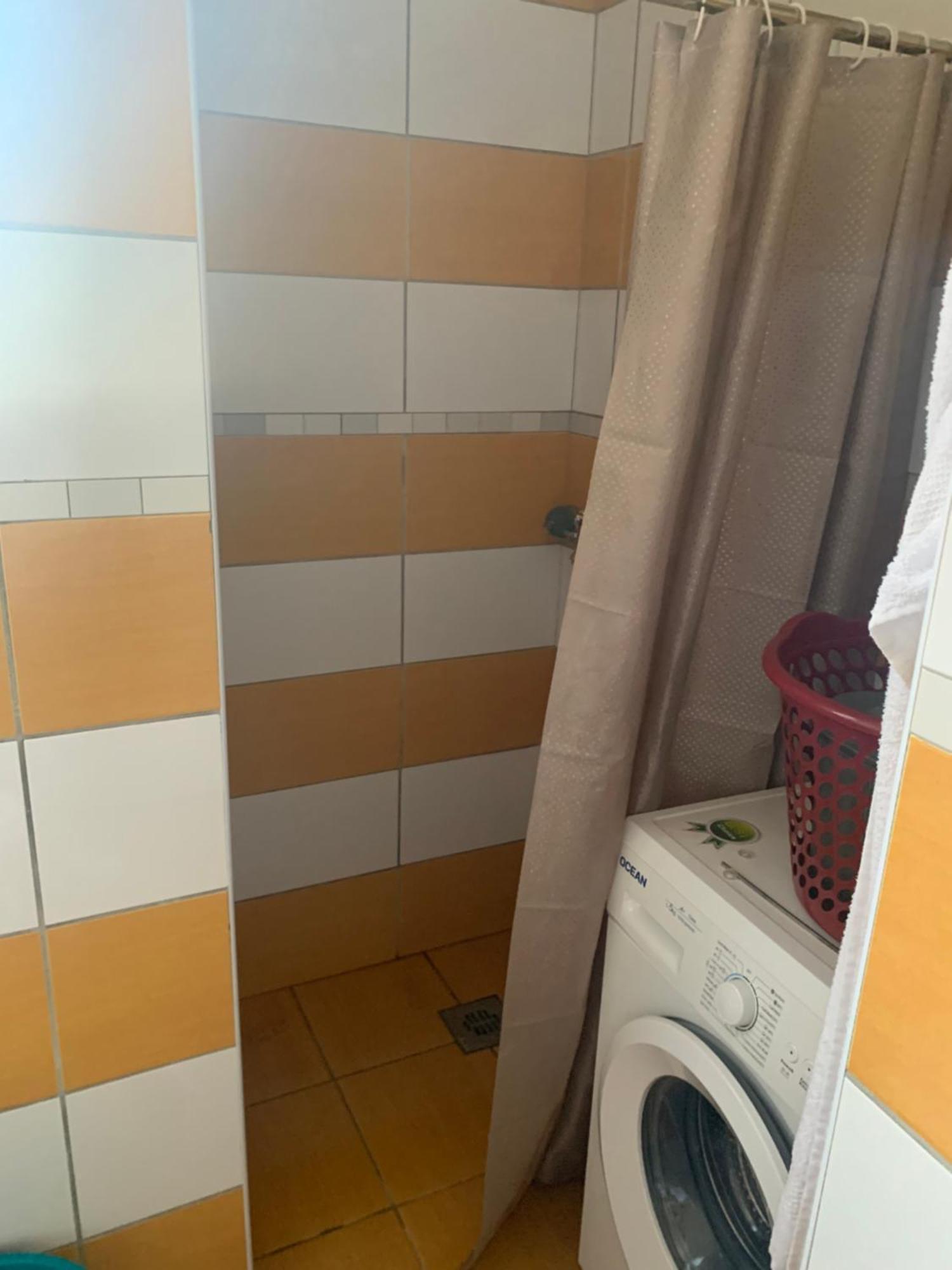 Adriatik Apartaments Саранде Екстериор снимка